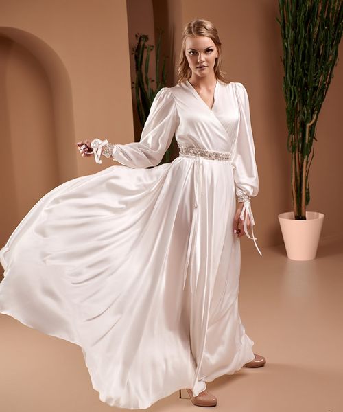 

silk white wedding dresses for girls long sleeves faux fur a line bridal gowns plus size wedding pgraph