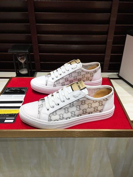 

2020-2019a summer new style brand men's leather lace casual low-shoes, high-quality fashion wild sports shoes, size: 38-44