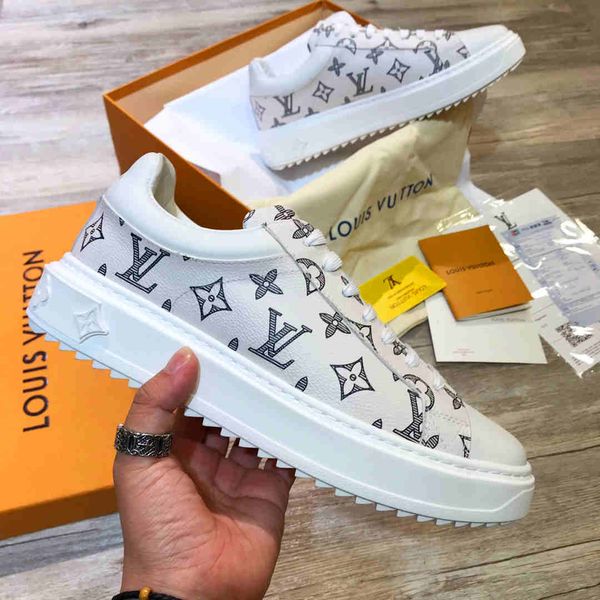 

2020 latest fashion designer casual shoes zig zag sneakers designer fashion couple models beautiful sports shoes men