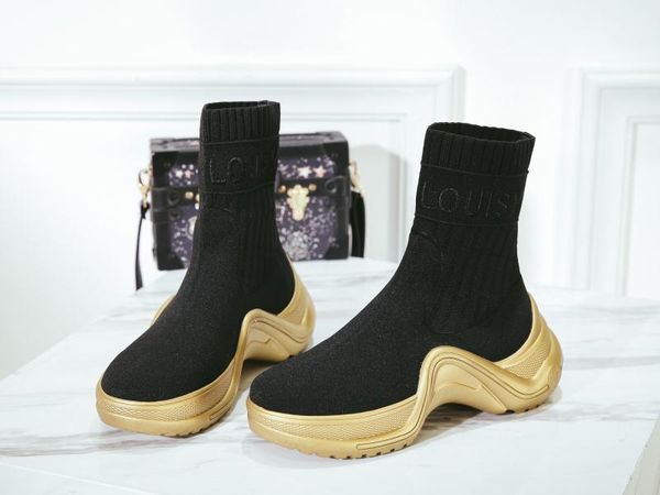 

2019q limited edition ladies fashion casual shoes, fashion wild sports shoes, booties, original packaging delivery 35-4111, Black