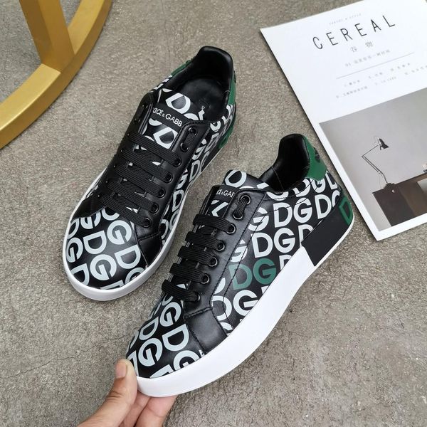 

2020h trend hand-painted graffiti leather casual shoes men and women comfortable sports shoes fashion wild couple shoes, size 35-451, Black