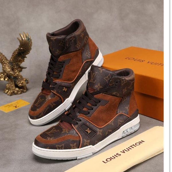 

55 men's designer casual sports shoes, luxury trendy travel casual shoes, sports shoes. fast delivery in original box packaging, Black