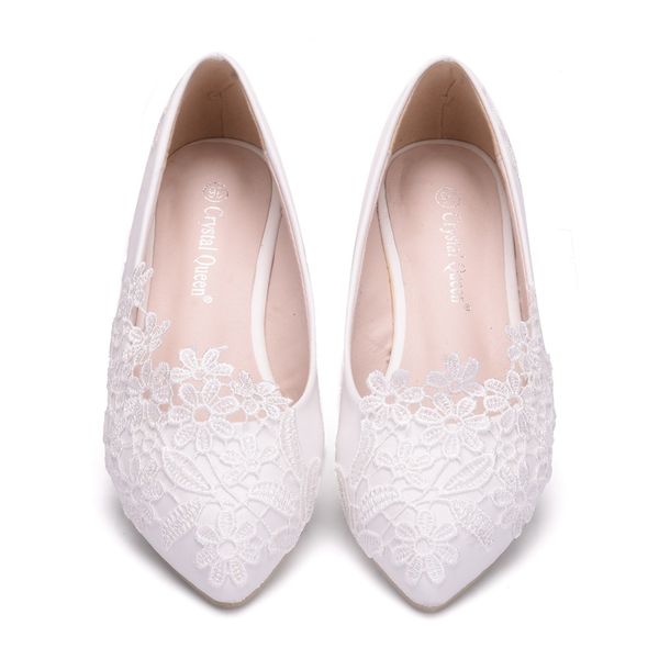 

2020 new fashion flat lace wedding shoes white pointed casual flat heels white casual womens shoes low heel women wedding cs05, Black