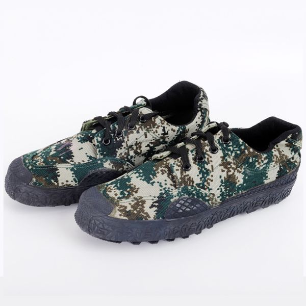 

hiking shoes men labor shoes breathable mesh safety soldier light sneaker soft anti-piercing work footwear plus size 35-45