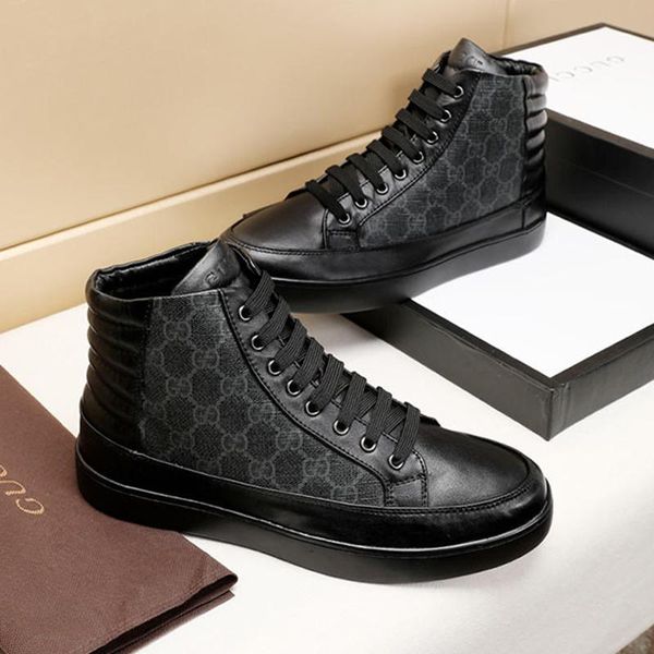 

lightweight mens shoes fashion classic outdoor walking footwears luxury sneakers casual plus size lace-up men boots zapatos de hombre, Black