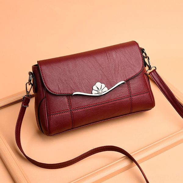 

0nuz9 2019 new middle-aged and 2019 bag new bag elderly pure soft leather women's shoulder slanting middle-aged women's handbags m