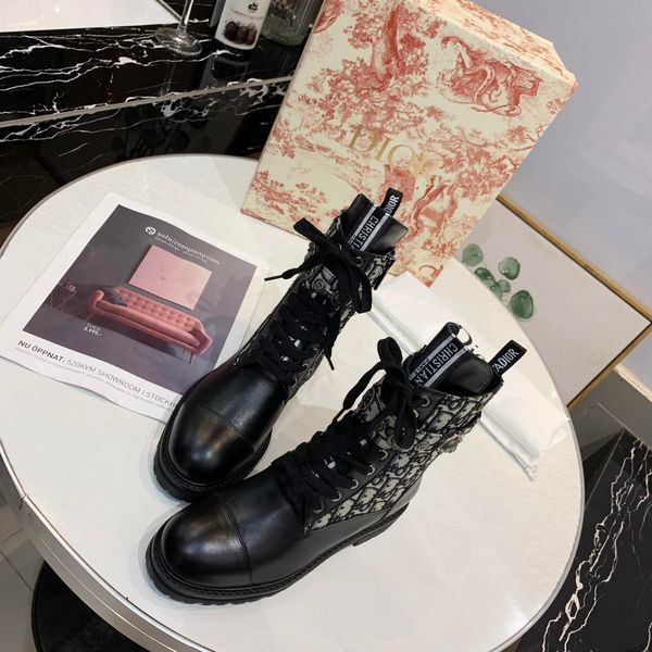 

new19 luxury designer high ladies shoes fashion all-match ladies sports boots outdoor ladies motorcycle boots original box packaging, Black