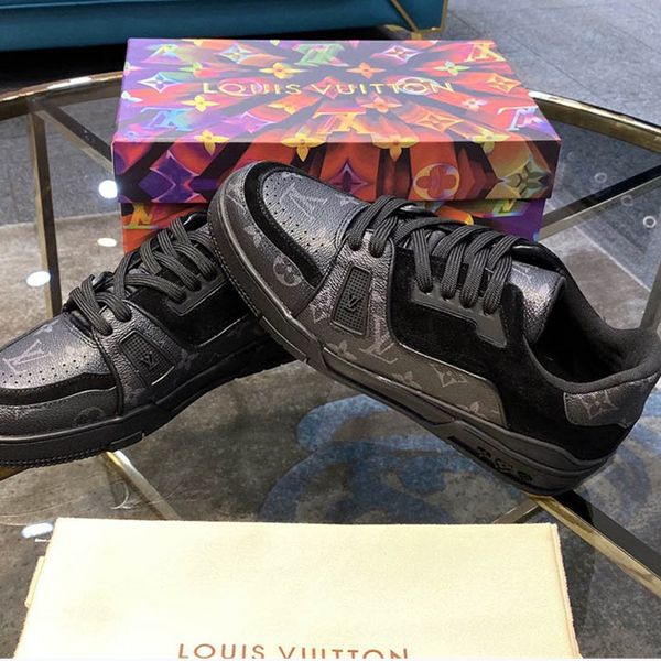 

045 the high-quality men's casual sports shoes and outdoor casual shoes of the new brand designer, the original box size is 38-45, Black