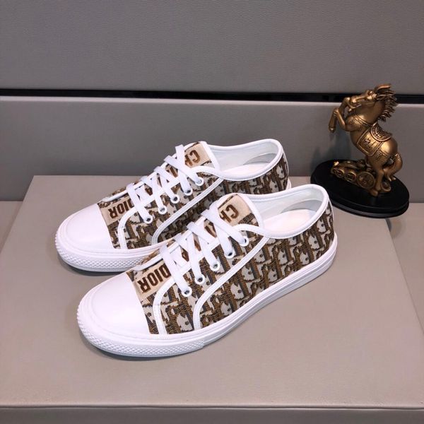 

2019o custom new low-cut letters men's casual shoes, personalized wild sports shoes, trend shoes, original box packaging: 38-44, Black