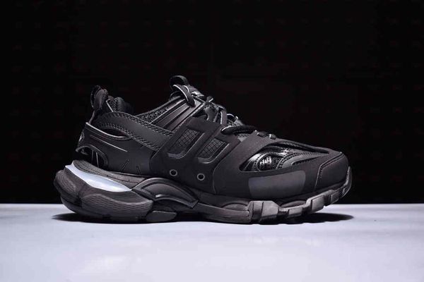 

2020 european and american fashion triple s comfortable, breathable, non-slip wear-resistant men's and women's shoes 7678556597603, Black