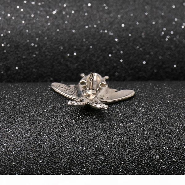 

dhl 2020 wholesale new brooch bee brooch pins women pin buckle brooches jewelry for gift silver gold, Gray