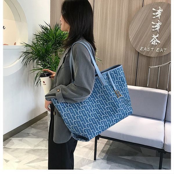 

2020 new denim large-capacity women's bag portable shoulder bag shopping hit color fashion luggage women handbagspurses