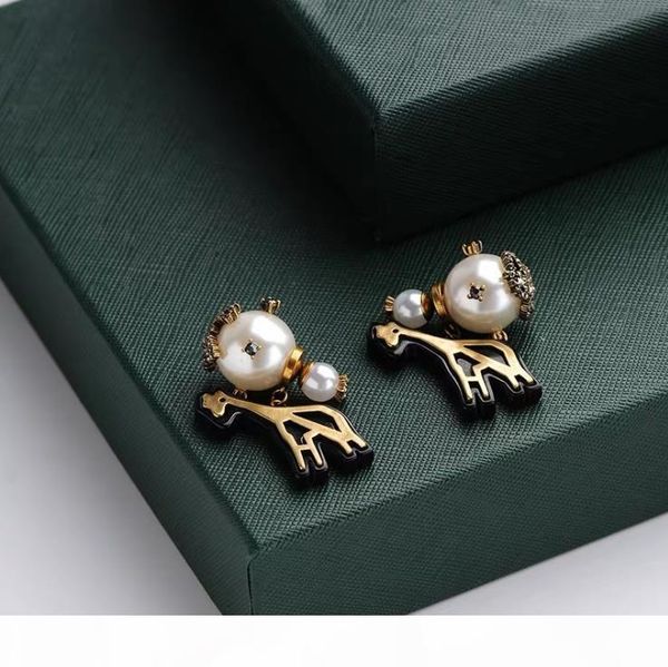 

s european and american fashionable new style is earring, Golden
