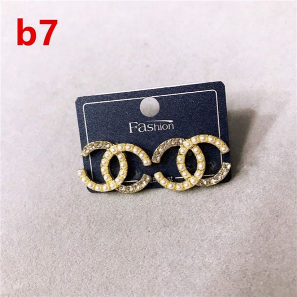 

288women brand fashion cute crystal bees stud earrings female vintage pearl earrings, Silver