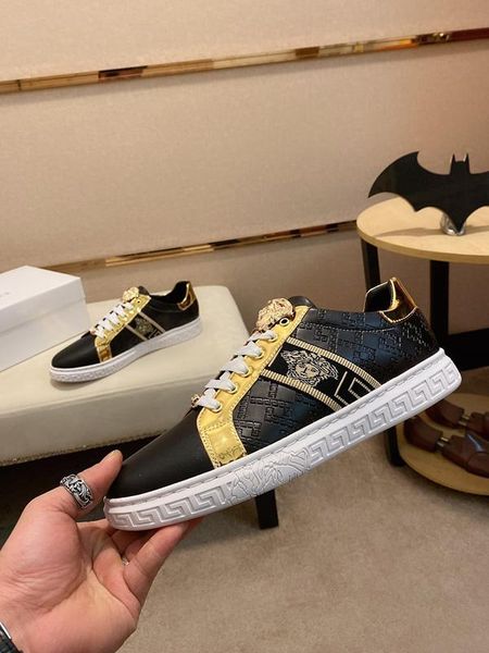 

2020a luxury men's medusa printed low-casual tide shoes, high-quality fashion catwalk shoes outdoor sports shoes, size: 38-451, Black