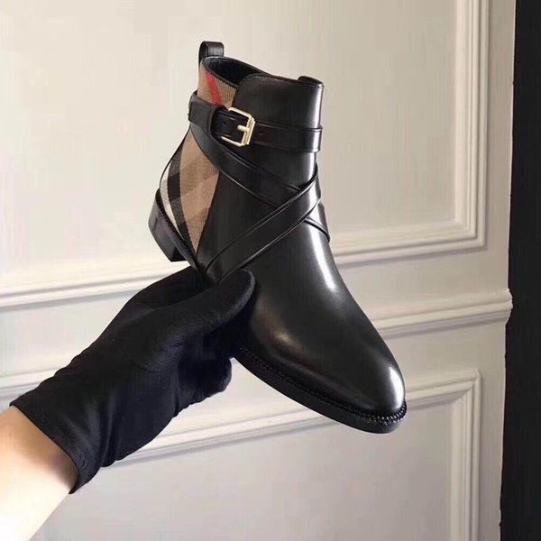 

2020r new official website synchronous release of luxury women's casual fashion boots, outdoor travel casual boots, fast delivery, Black