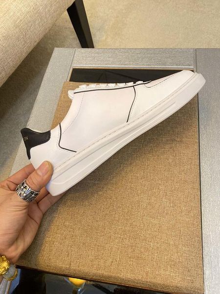 

2020w new trendy leather letters low-lace-up casual men's shoes, fashionable wild outdoor sports shoes, size: 38-451, Black