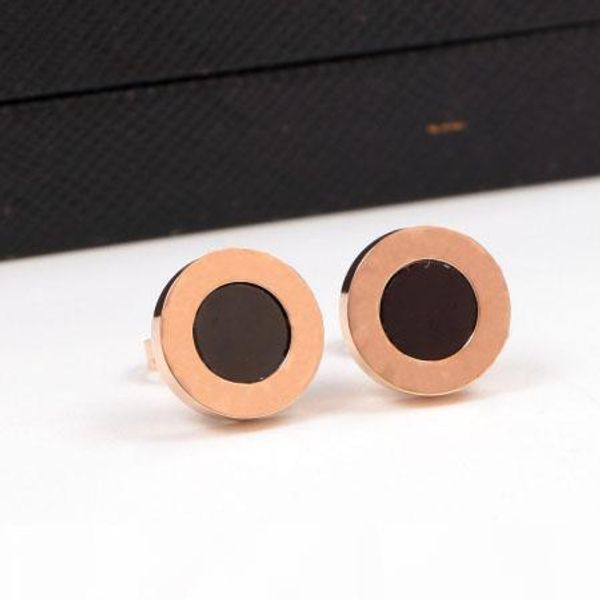 

new fashion designer earrings jewelry womens round titanium steel stud earrings black white earrings, Golden;silver