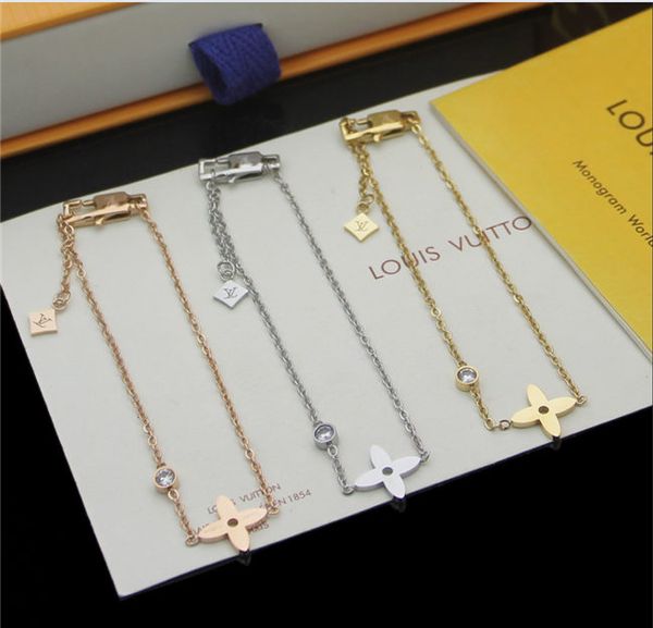 

дизайнеѬкие еѬги Ѭоконе велиѬне издели модне женкие и мђжкие еѬги, Black