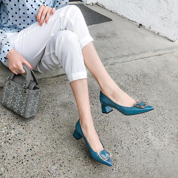 

pop2019 single genuine leather coarse with sharp shallow mouth four seasons shoe wind hundred hasp paper set foot comfortable woman shoes, Black;white