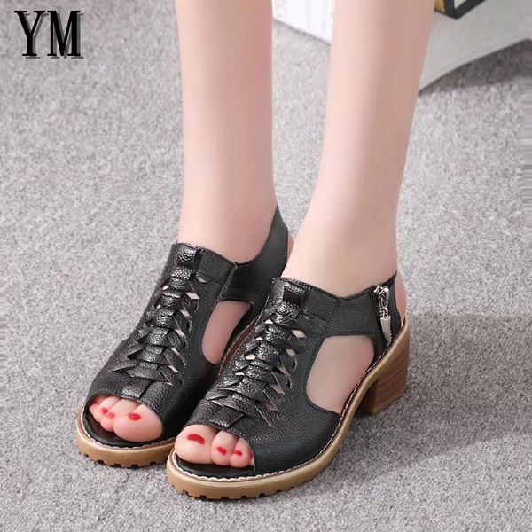 

2018 women laides female sandals shoes peep toe cow genuine leather pu beach summer cool side zipper retro size 35-40 y200620, Black