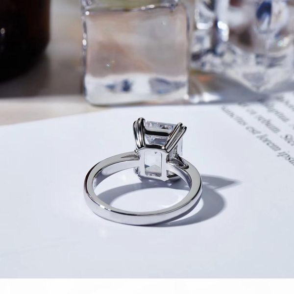 

2020 early spring series single diamond ring s925 silver plated 18k gold emerald cut women's fashion jewelry, Golden;silver