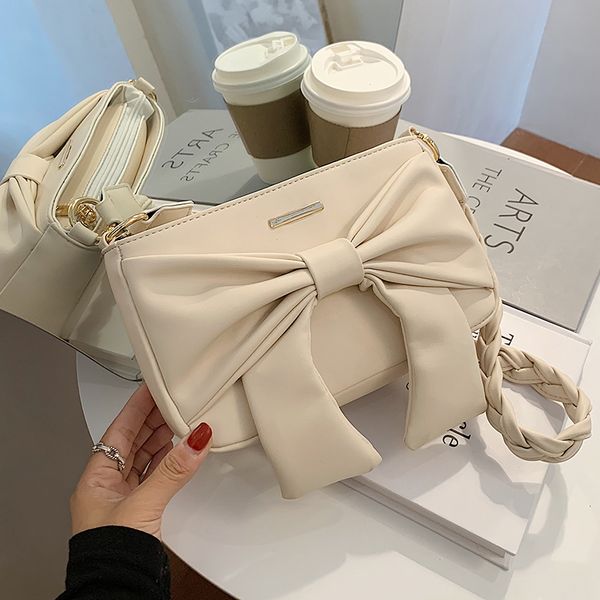 

sweet lady bow flap crossbody bag 2020 new high-quality pu leather women's designer handbag braided shoulder strap shoulder bags