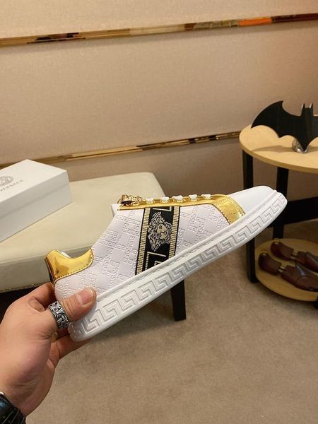 

2020f luxury men's medusa printed low-casual tide shoes, high-quality fashion catwalk shoes outdoor sports shoes, size: 38-45, Black