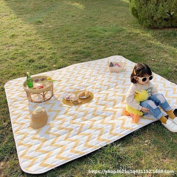 

thickened waterproof portable plaid beach wind tent tent picnic outdoor mat swimming moisture-proof mat outdoor ins