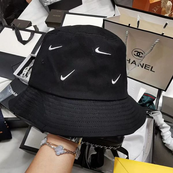 

Mens Cap Fashion Stingy Brim Hats with Print Pattern Breathable Casual Fitted Beach Hats with letters Optional High Quality 184