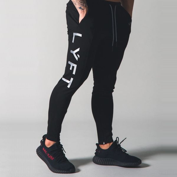 

спортивные братья мышц фитнеса чистого хлопка спортивных мужских тонкие брюки подходят фитнес бегущих тренировочных брюк, Black;red