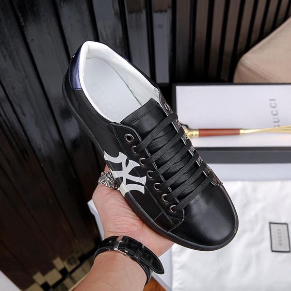 

2019r spring new men's shoes leather white shoes, trend business casual shoes, fashion wild shoes, original box packaging: 38-44, Black