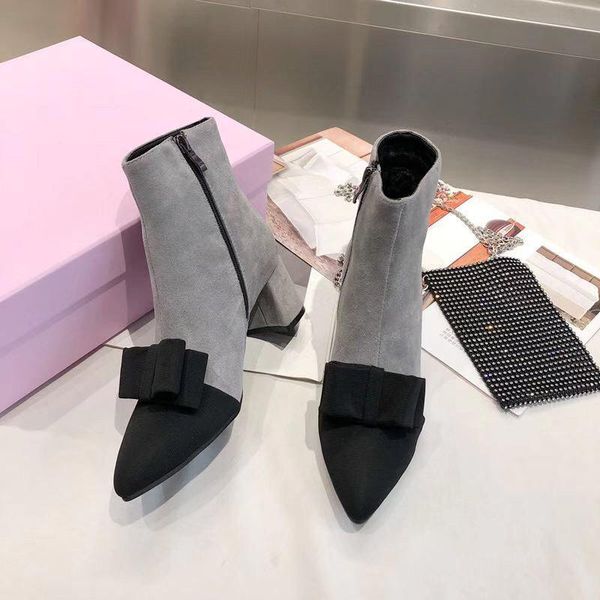 

2020y new fashion thick-soled female british wind martin boots fashion wild lace short boots, original box packaging, size: 35-40