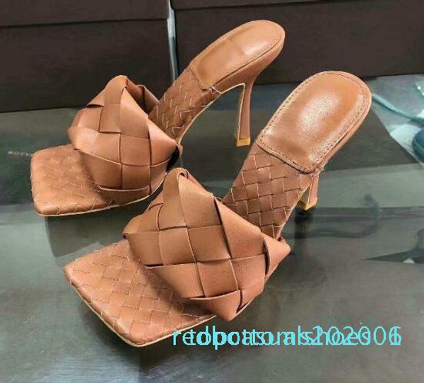 

new 2020 luxury slippers women fashion designer dress slippers matte leather women's shoes open toe square mouth sheepskin surface pad, Black