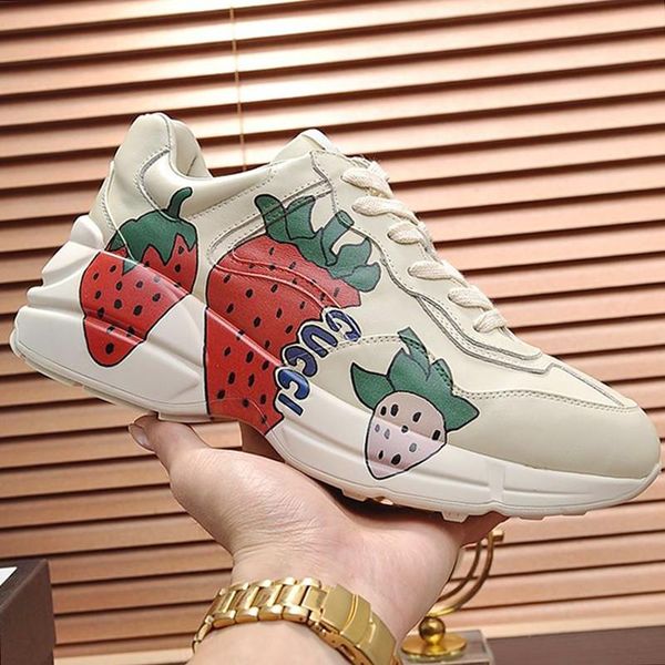 

fashion mens rhyton sneaker with strawberry print mens shoes outdoor walking casual luxury lace -up men shoes zapatos de moda para hombre, Black