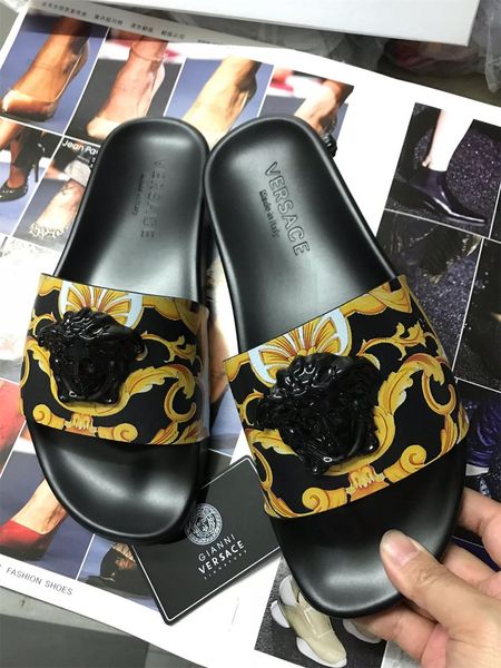 

2020 palazzo medusa pool slides with embossed medusa head rubberised slip-on rubber pvc sandals slippers fashion slippers12596
