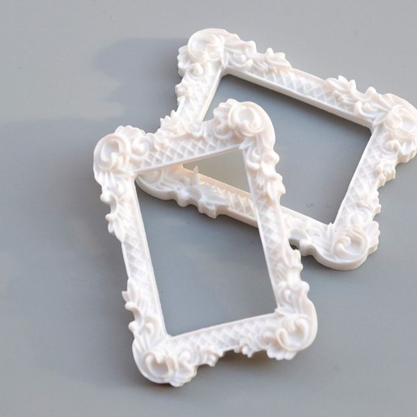 

2pcs doll house miniature art picture p painting frame resin crafts home decoration mini picture display album p frame