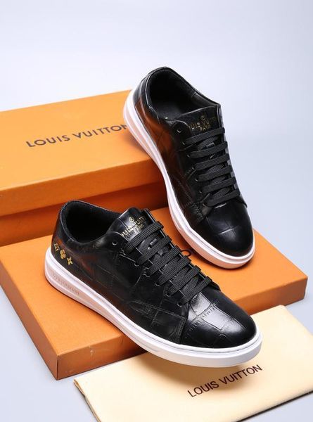 

2019j limited men's casual shoes, leather comfortable shoes, wild sports white shoes, original packaging shoe box delivery 38-44, Black