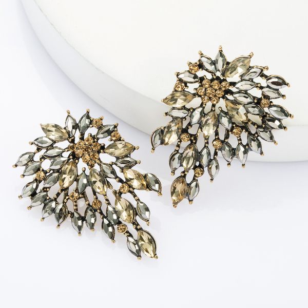 

exaggerated fashion alloy diamond rhinestone full diamond earrings women's fashion super flash earrings cold wind earrings, Golden