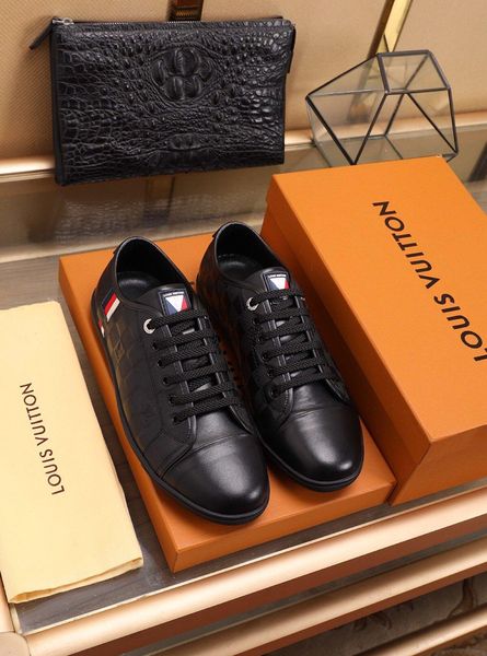 

2019eo limited edition new fashion trend wild men's casual comfortable shoes, hiking shoes sports shoes, original box packaging, Black