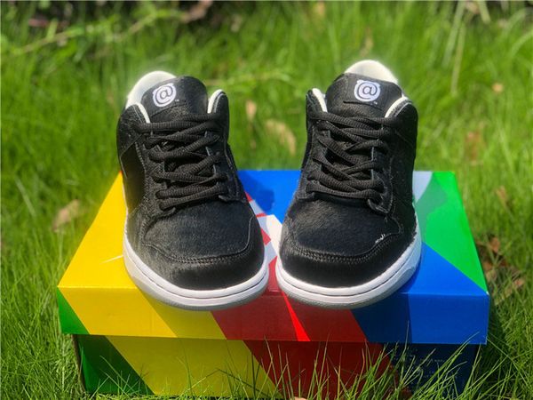 

лучший медик игрушка х sb dunk low be @ rbrick скейт обувь черный парус волосатая верхние кроссовки мужчины спорт кроссовки с коробкой