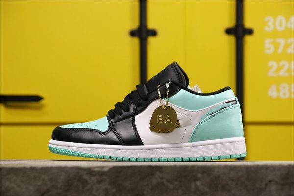 

2020 новый стиль баскетбол обувь черный белый красный сша aurora chaussures tie dye gradient fade мужские тренеров спорт jumpman 1s тапки 36