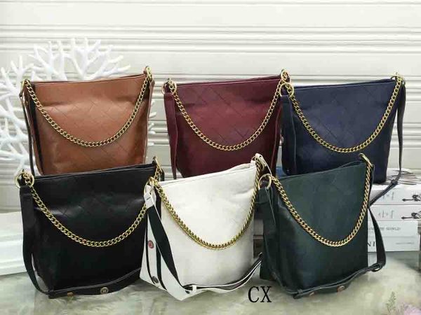 

the new 2020 cowhide high-volume shopping bag luxury one-shoulder bag designer fashion handbag fashion stray bag