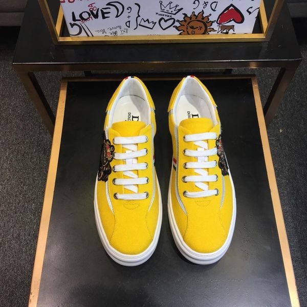 

2019o summer new crown embroidery trend men's shoes, casual and comfortable lace-up sneakers, original box packaging 38-4411, Black