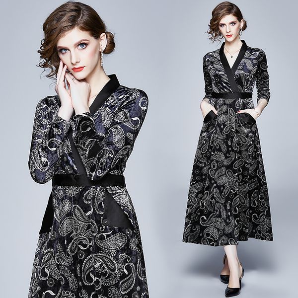 

europe and the united states to film printing pleuche posed dress, Black;gray