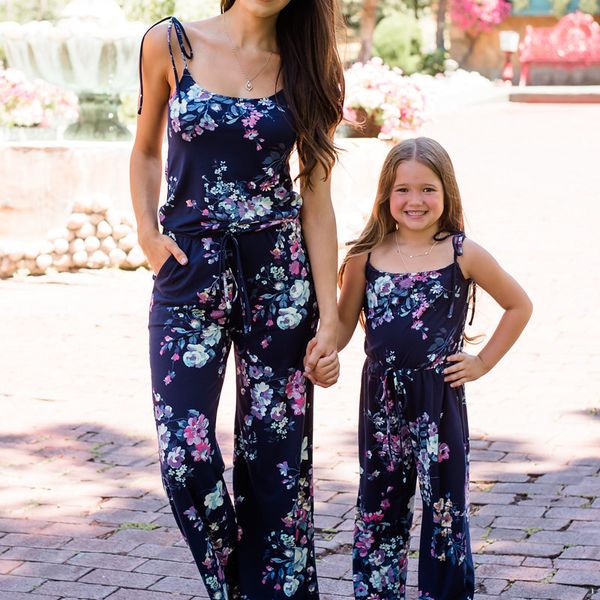 

2019 mom and me европа лето голый мама дочь глубокий v лямки комбинезона родитель-ребенок мать дочь платье семья matching y200713, Blue