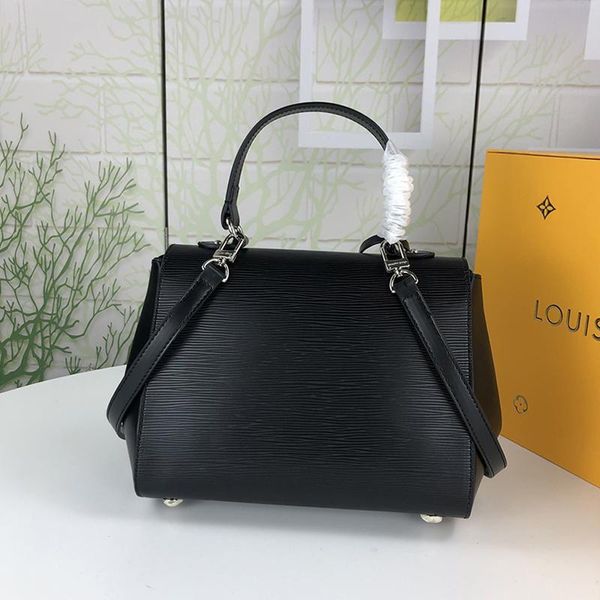 

new arrival womens shoulder bags vintage style lady leather shoulder small flap crossbody bag women totes messenger bags fast delivery