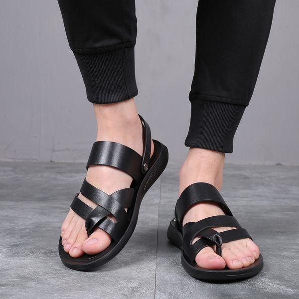 

summer new men's hollow breathable beach shoes trend flat heel two-way sandals and slippers men's sandals cs07, Black