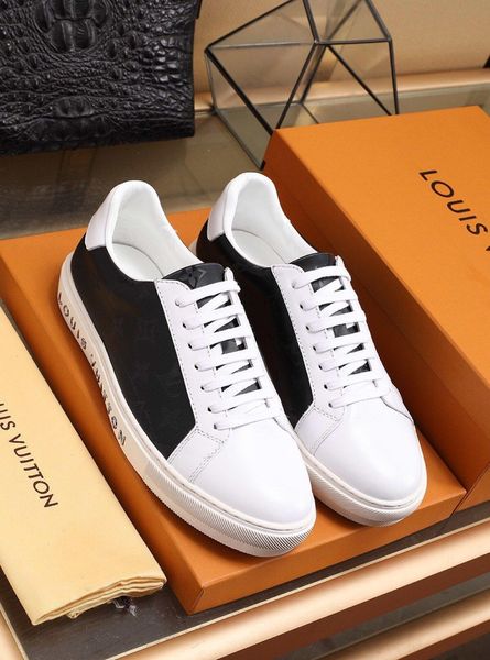 

2019qf limited edition new fashion trend wild men casual and comfortable shoes, walking shoes brand sports shoes, original box packaging, Black