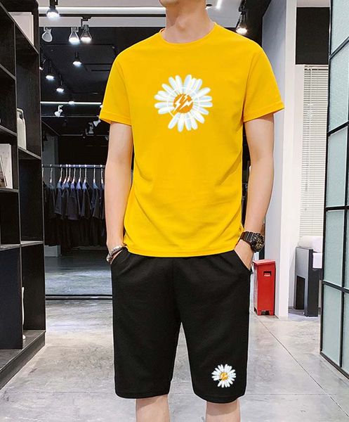 

2020 new arrival men's tracksuits fashion mens small daisy print two piece leisure suit casual men active breathable suits size m-4xl